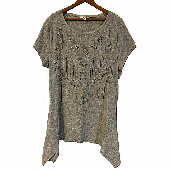 Tres Jolie Accessories Tops - TRES Jolie‎ Tunic Top New with tags Large